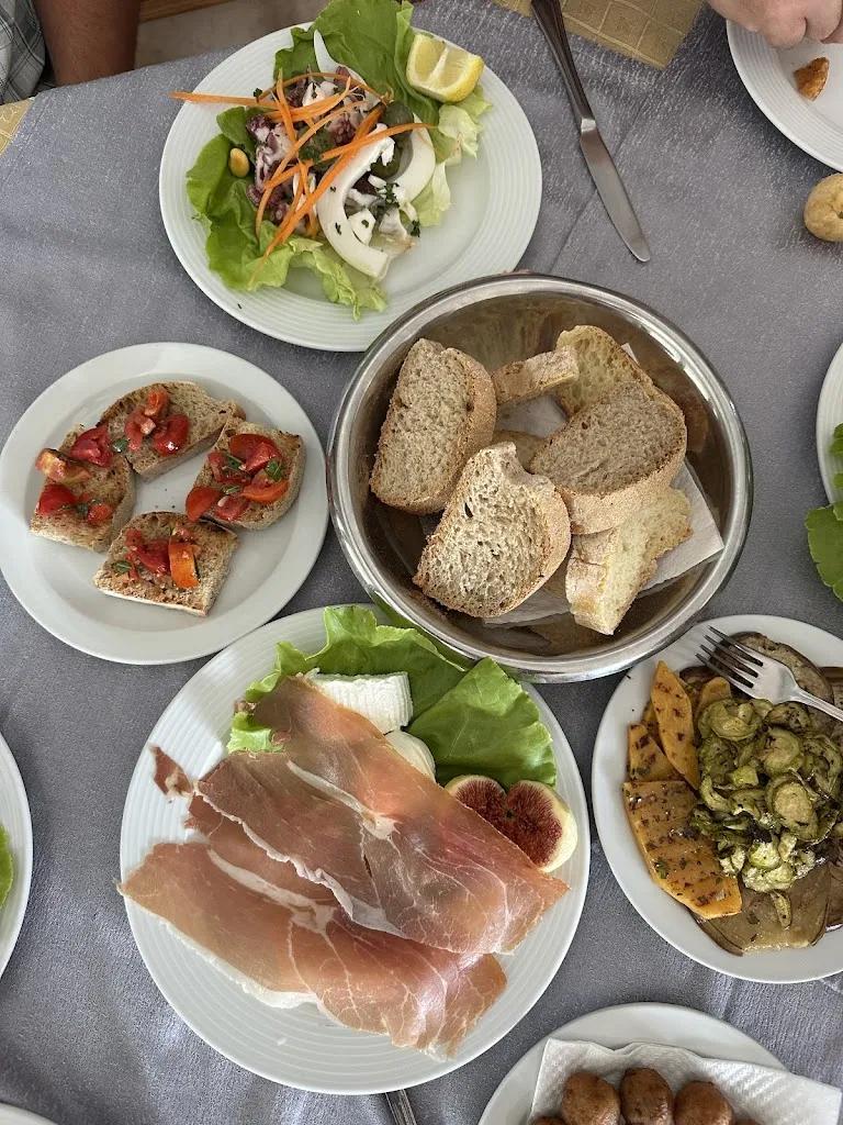 Mister Jerry Auri Family Sas Di Auricchio Alfonso & C._Terzigno_slider_image_2