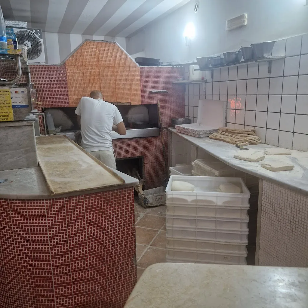 Jorge L_Il Rifugio_Terzigno_recensione