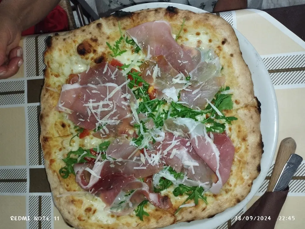 Mariateresa S_Pizzeria O'Tenore_Terzigno_review