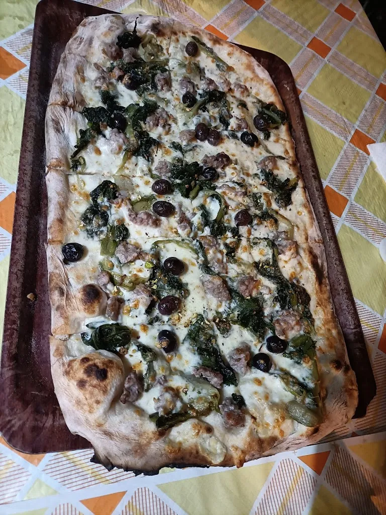 Pizzeria Tutto Pepe Di Brancaccio Doris_Terzigno_slider_image_3