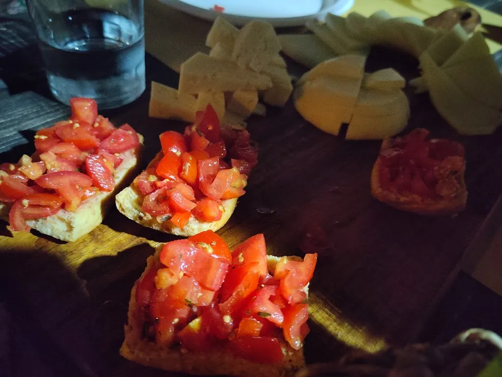 Ephy Viou_Caffè del Borgo_Tortorella_review