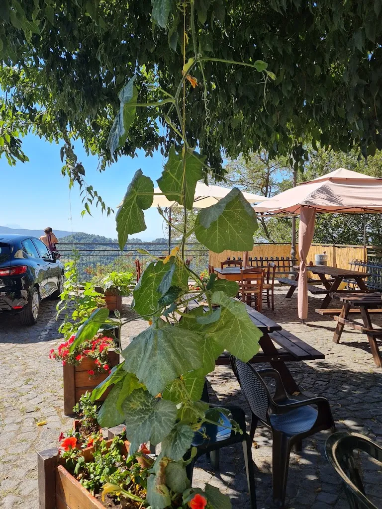 Caffè del Borgo restaurant in Tortorella