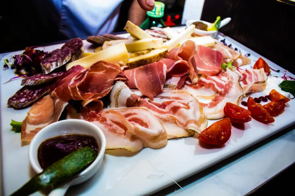 40 14 Bistrot_Trecase_slider_image_2