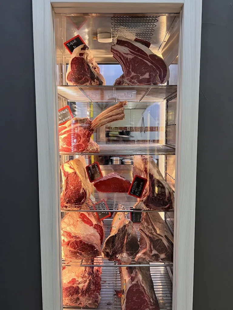 L'Antico portone braceria osteria_Torretta-Scalzapecora_slider_image_3