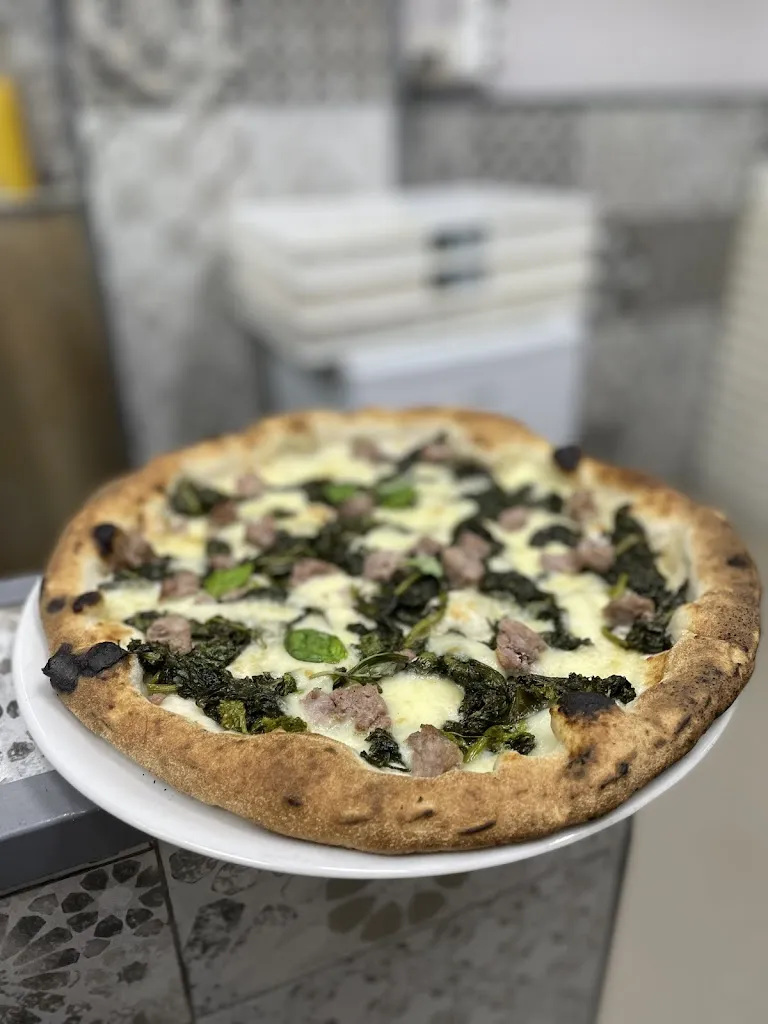 PizzaRè di Luigi Balestrieri_Torretta-Scalzapecora_slider_image_3