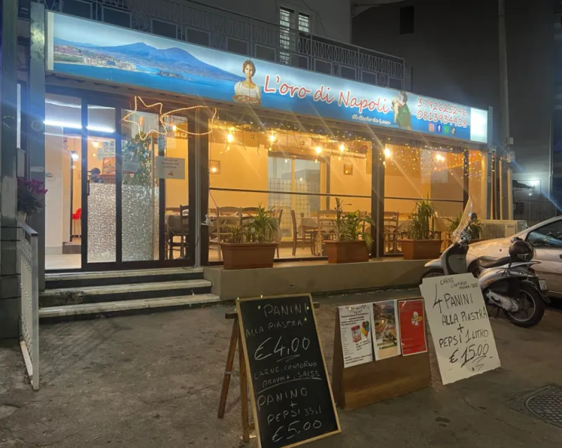 Pizzeria L'Oro di Napoli restaurant in Torretta-Scalzapecora