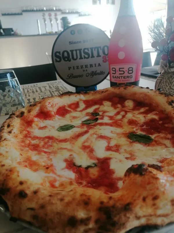 Pizzeria Squisito 33_Torretta-Scalzapecora_slider_image_2