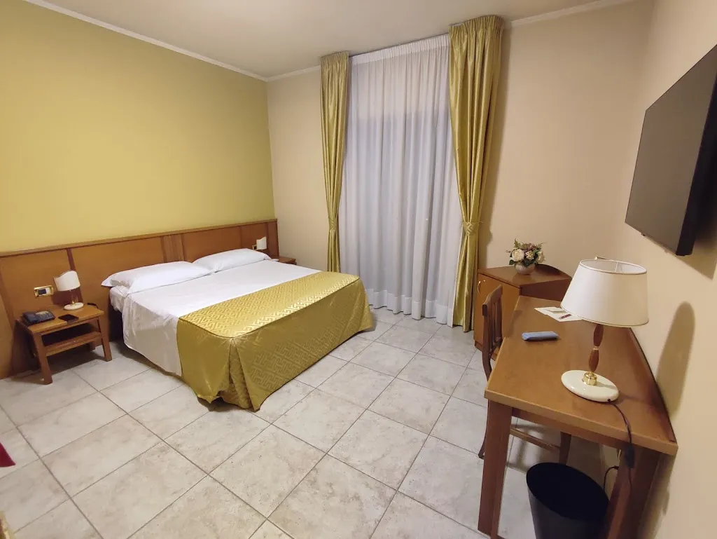 Hotel Maddaloni_Tufino_slider_image_1