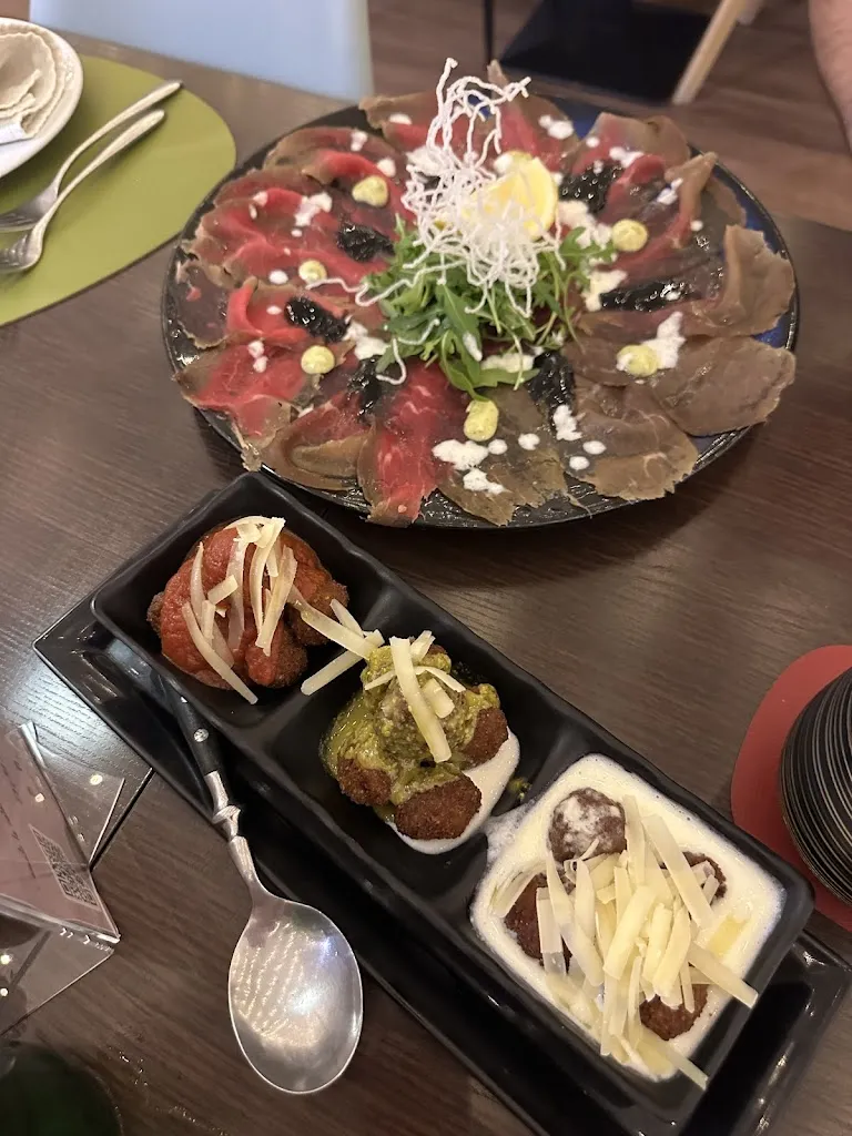 Alana P_De Marco'S Restaurant_Trentola-Ducenta_review