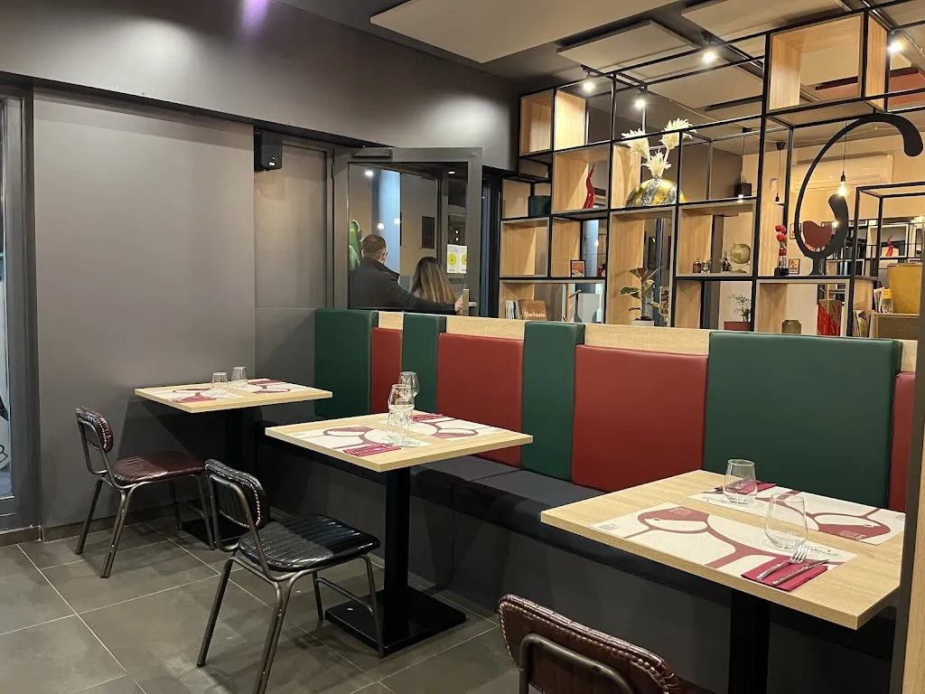 Svinati vino & cucina_Trentola-Ducenta_slider_image_1