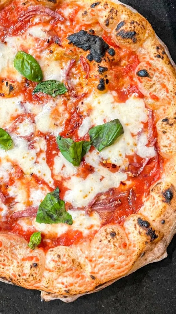 Pizzeria Dorys_Trentola-Ducenta_slider_image_2