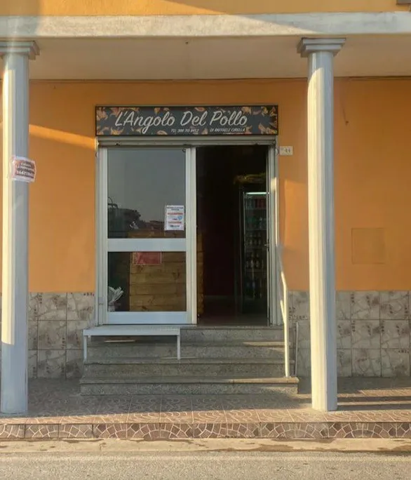 L'Angolo del Pollo_Trentola-Ducenta_slider_image_1