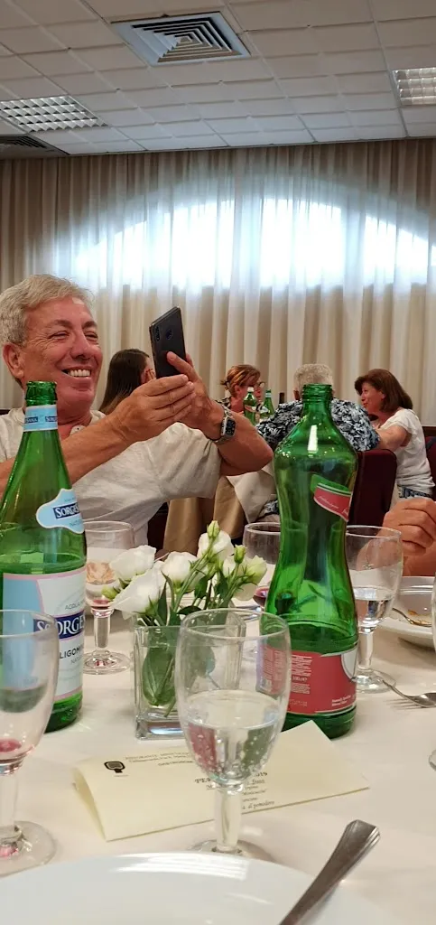 Ristorante Minicuccio con Hotel_Vallesaccarda_slider_image_2