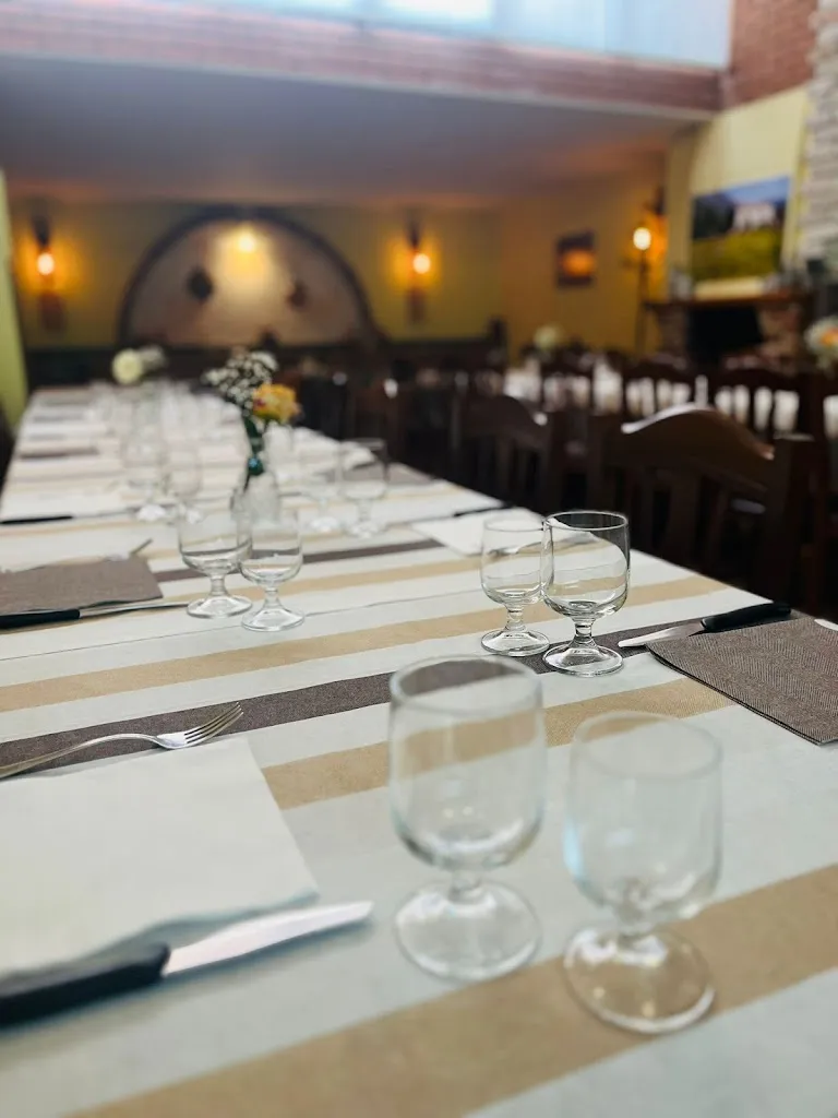 Trattoria Diana 80 restaurant in Valva