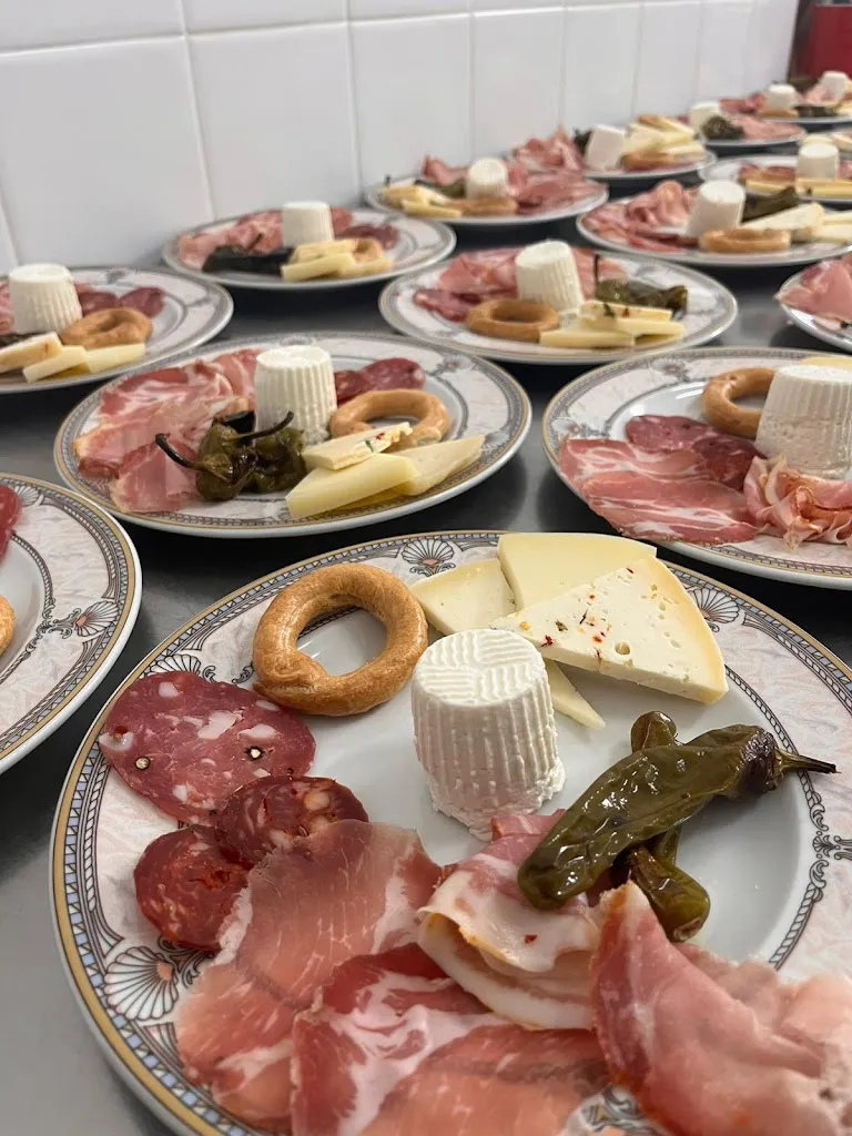 Trattoria Diana 80_Valva_slider_image_2