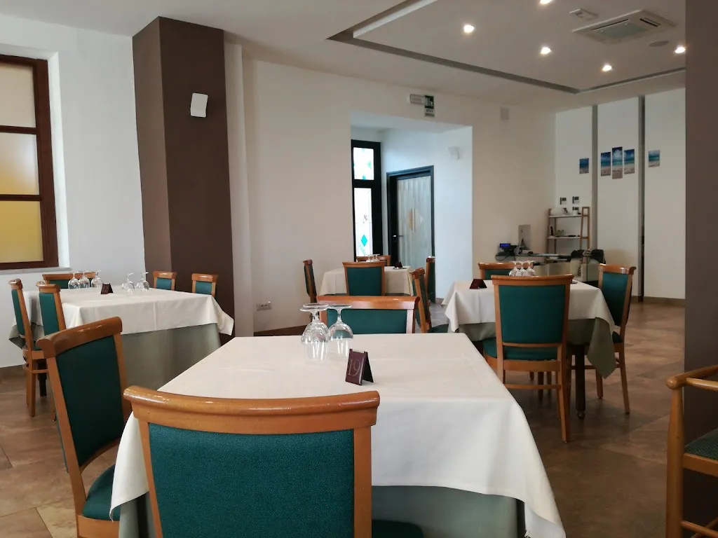 Ristorante Pizzeria Da Enzo Di C. Bevilacqua restaurant in Venticano