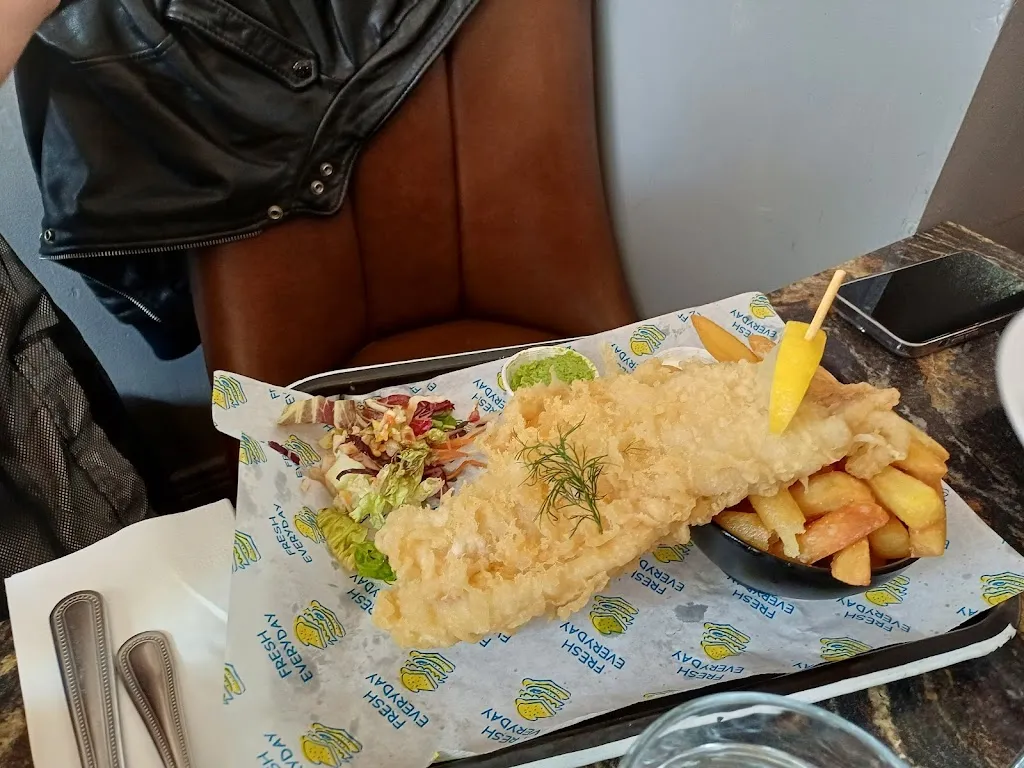 Antonio Sparaco_Vintage Lounge Bar_Villa di Briano_review