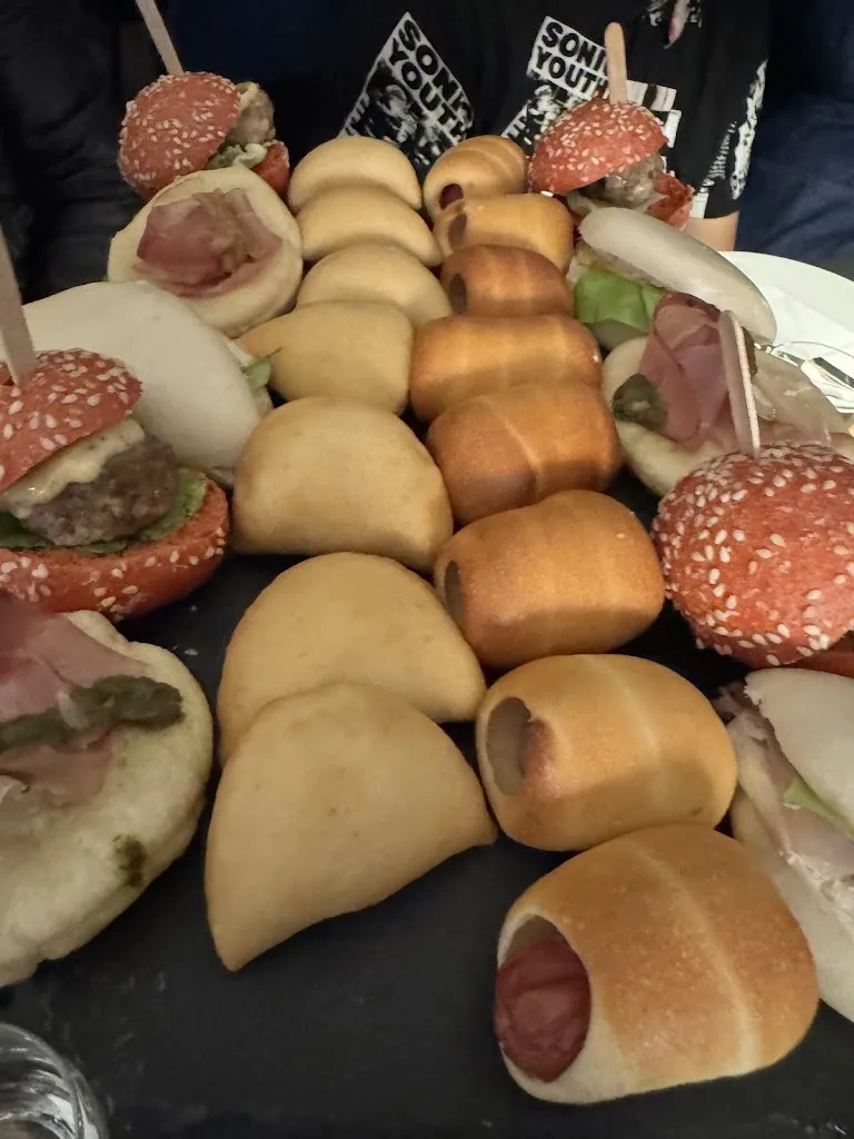 Giovanni Bono_Vintage Lounge Bar_Villa di Briano_review