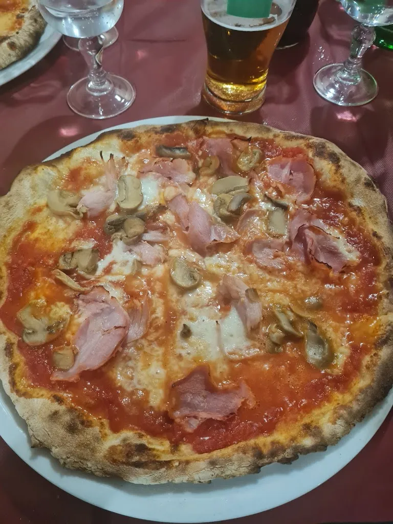 Rene Ubber_Old Ranch_Vallo della Lucania_review