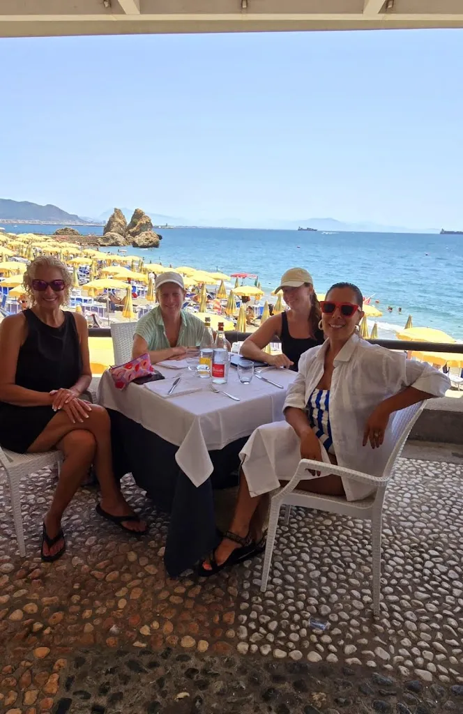 Troy Darwin_Rosa dei Venti_Vietri sul Mare_review