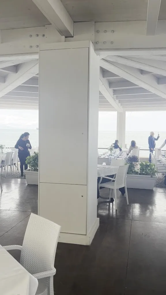 Gonzalo Dominguez_Rosa dei Venti_Vietri sul Mare_review