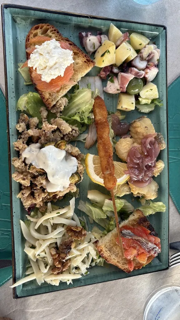 Manar Tadlaoui_Vetus_Vietri sul Mare_review