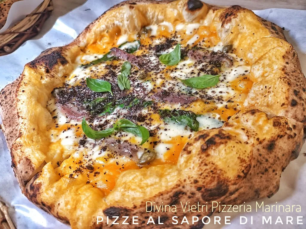 Divina Vietri Pizzeria Marinara_Vietri sul Mare_slider_image_3