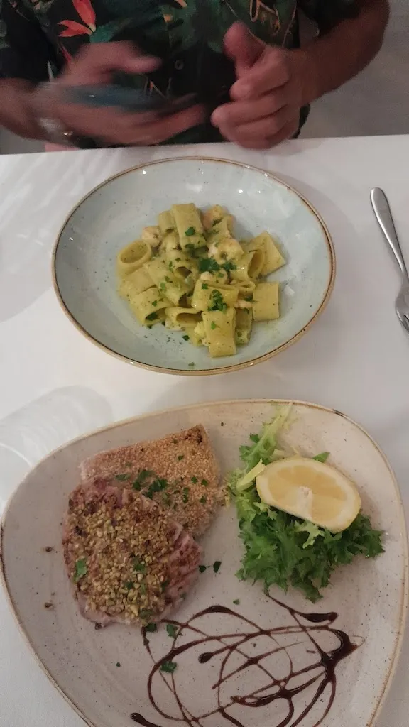 Lydia Bellwood-Howard_Ristorante Le Delizie Del Mare Di Antonio Civale_Vietri sul Mare_review