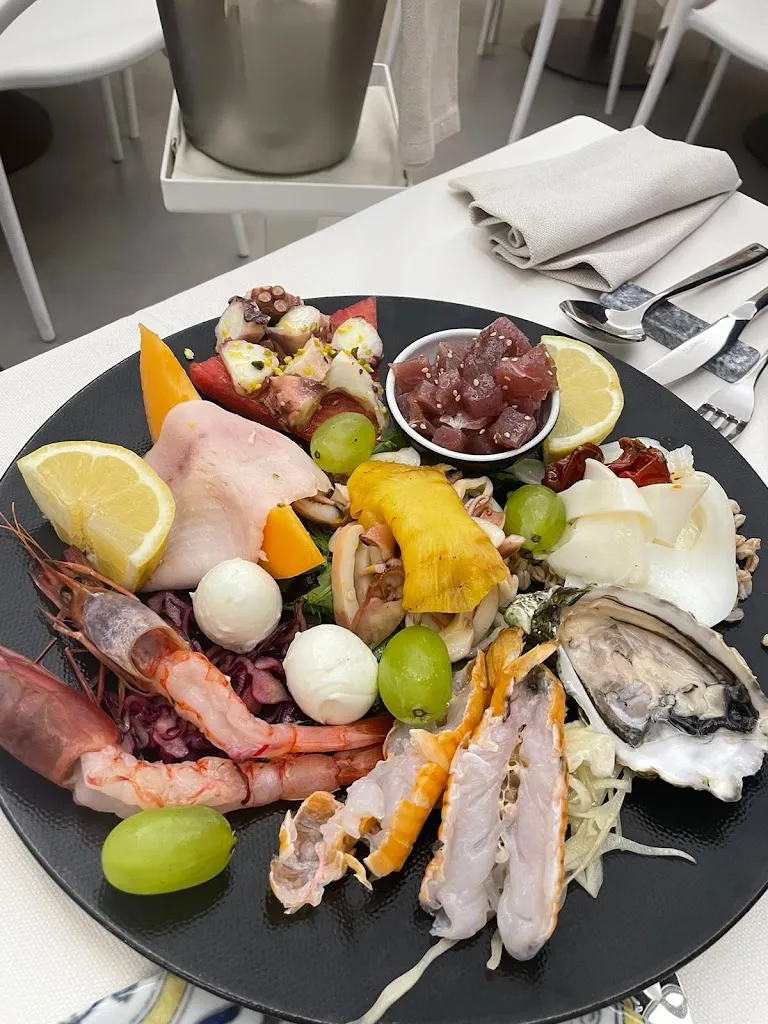 Filippo Romanelli_La Cantinella Petrasia_Villammare_review