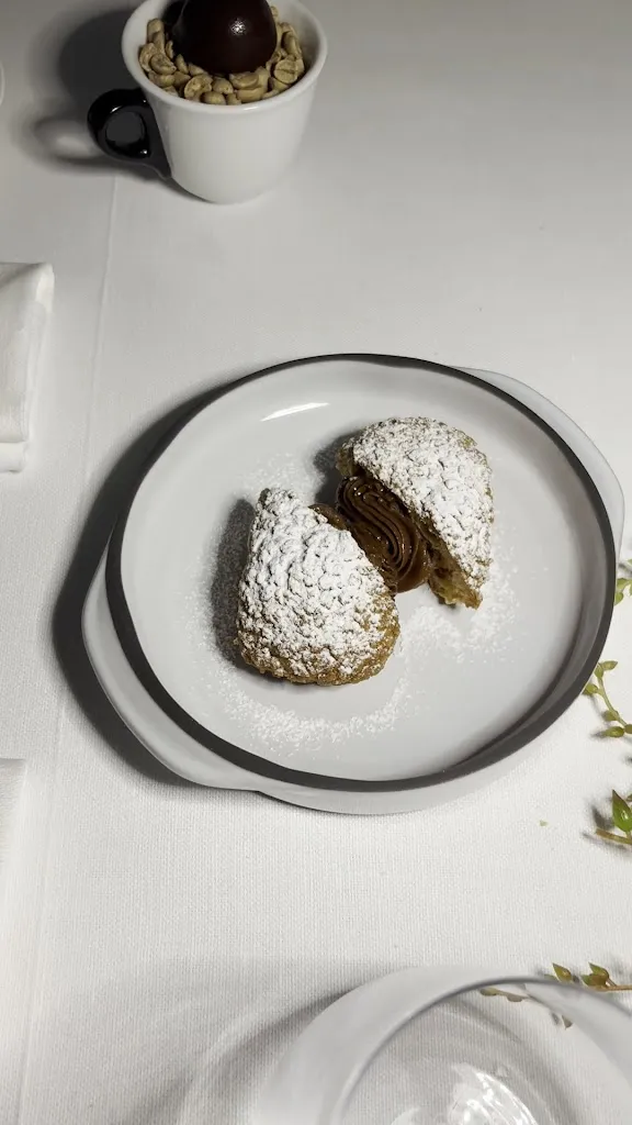 Maeba Restaurant_Villamaina_slider_image_2