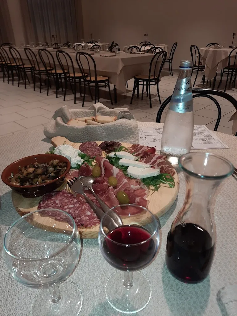 Alex Ivan_Ristorante Pizzeria Follonica_Nocciano_recensione