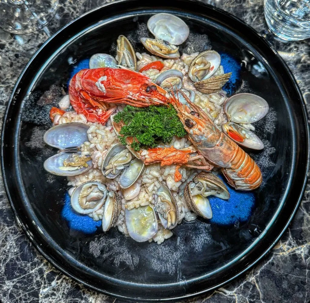 Exclusive gourmet privilege restaurant in Villa Literno