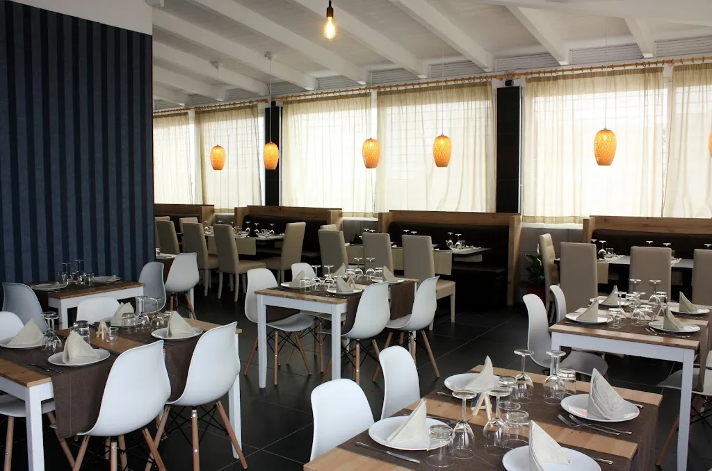 Mera Ristorante Pizzeria restaurant in Villa Literno