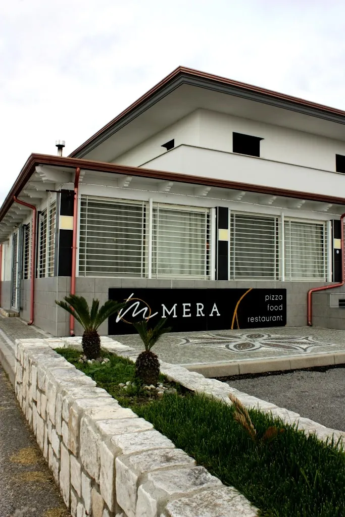 Mera Ristorante Pizzeria_Villa Literno_slider_image_3
