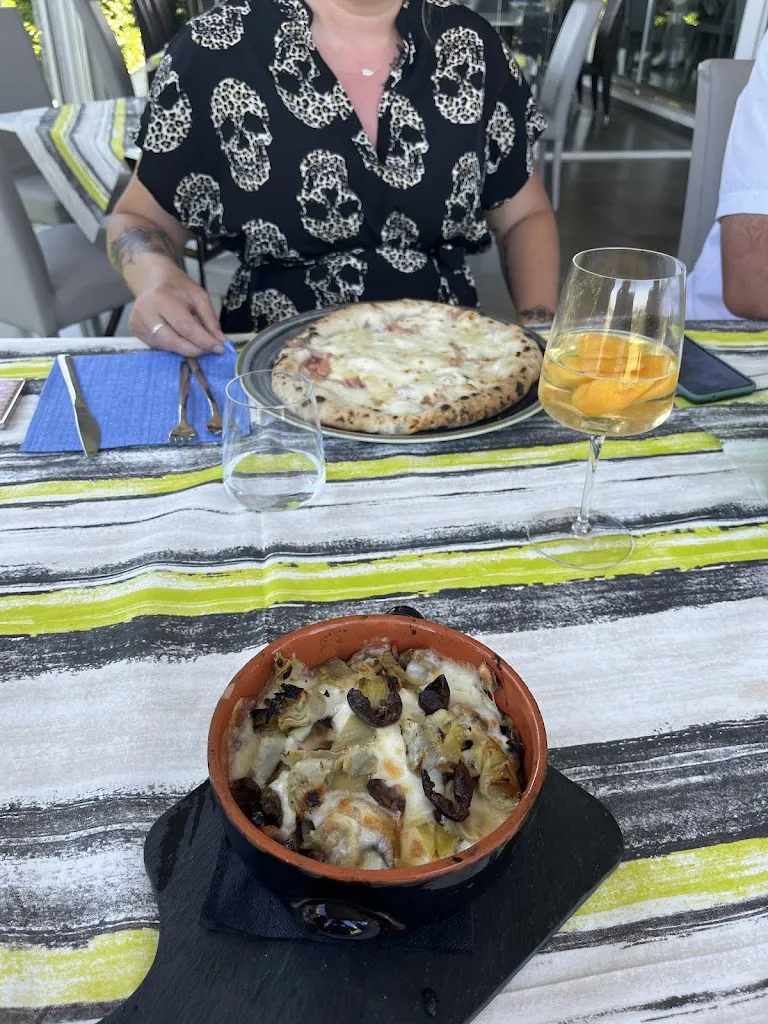 Maureen Huff_Iolita Ristorante Pizzeria Eventi_Villa Literno_review