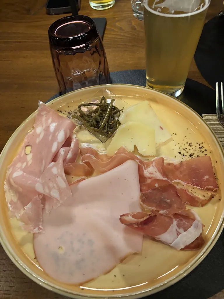 Menu_Màgifra Gourmeat Tap-Room, Aperitipico, Braceria, Pizzeria Gourmet, Ristopub, Gluten Free, Eventi, craft food & drink shop_Vitulazio_immagine_6