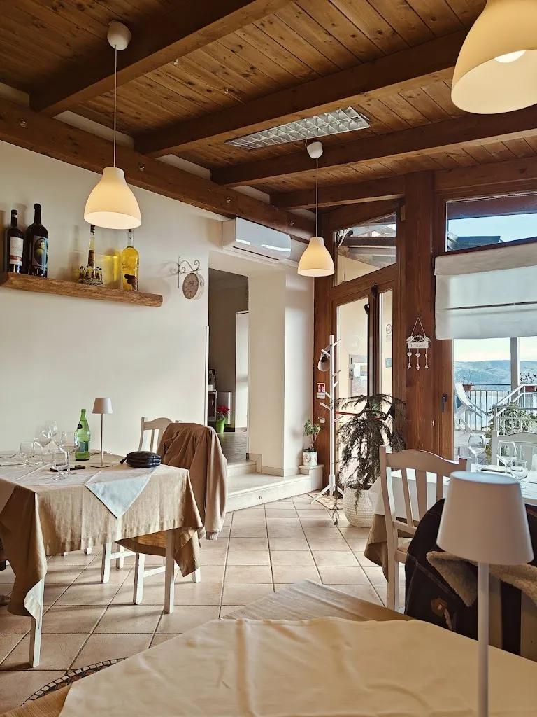 Trattoria Pizzeria “Rosa” restaurant in Zungoli