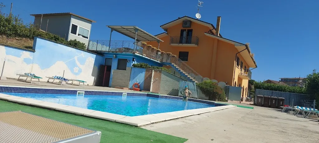 Toni De Feo-Mayers_Il Tratturo_Zungoli_review