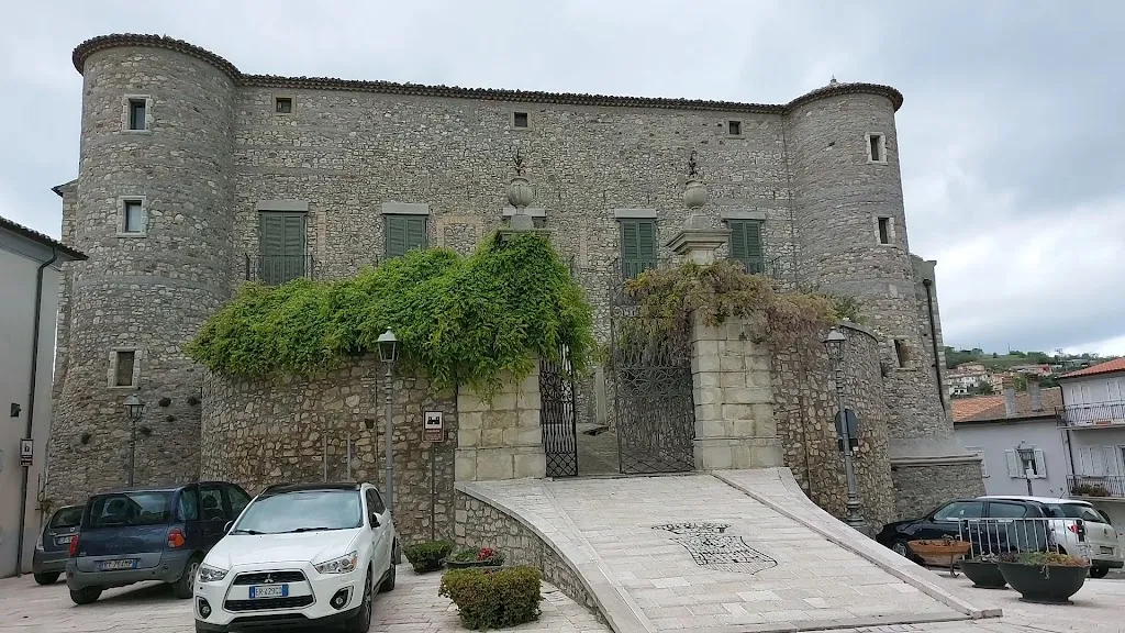 Castello Di Zungoli_Zungoli_slider_image_2