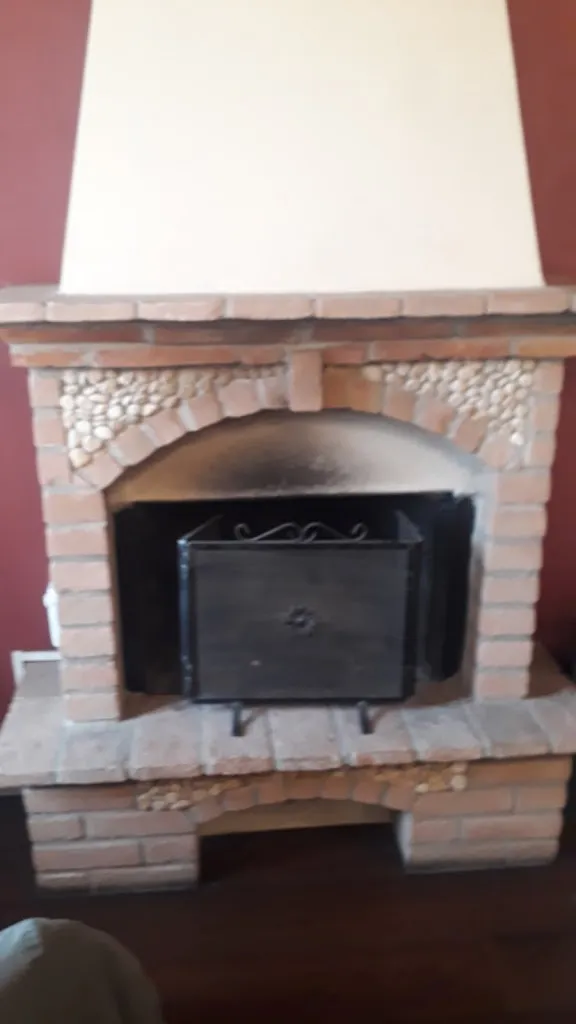 Ettore Riva_Palazzo dei Camini_Agazzano_review