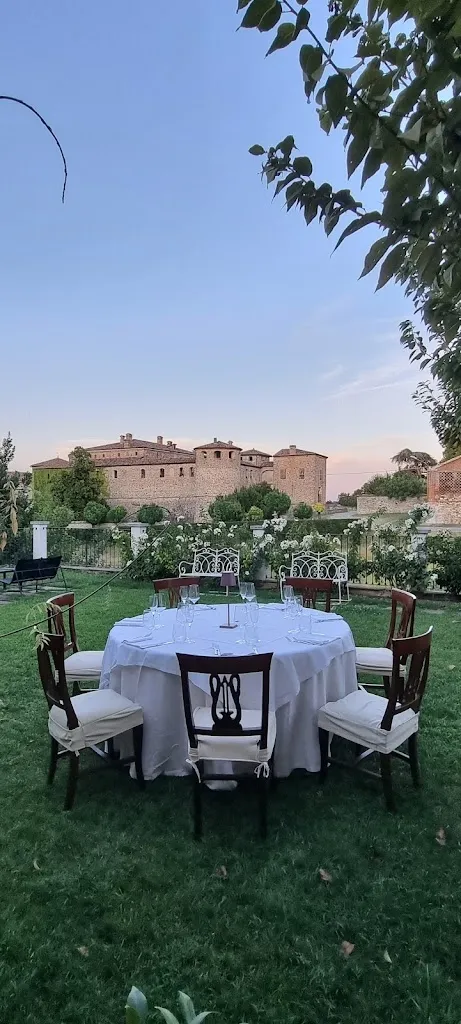 Palazzo dei Camini_Agazzano_slider_image_2