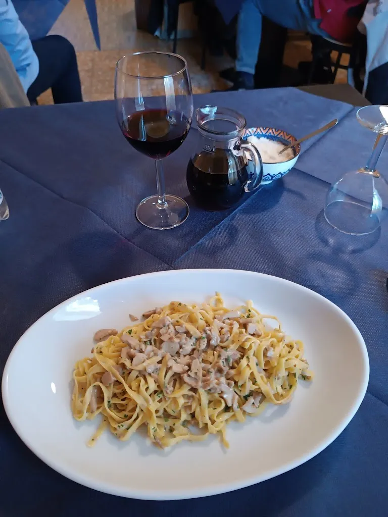 Ristorante - Alloggio - La Vecchia Locanda_Albareto_slider_image_3