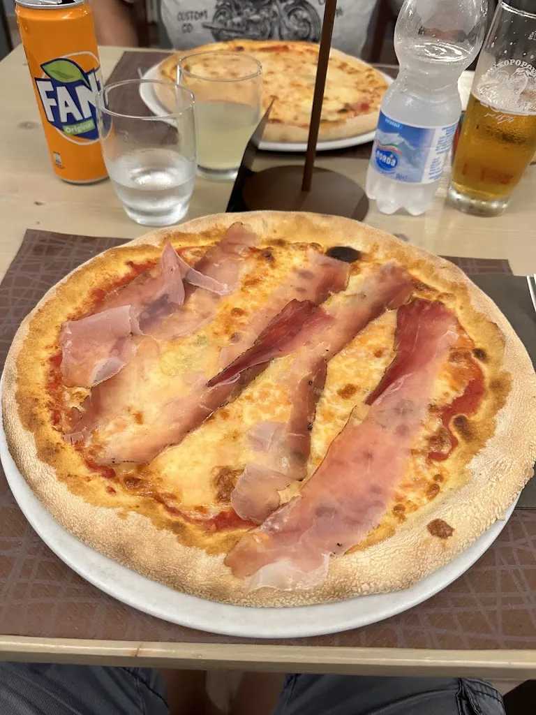 Ristorante Pizzeria Bosca_Albareto_slider_image_3