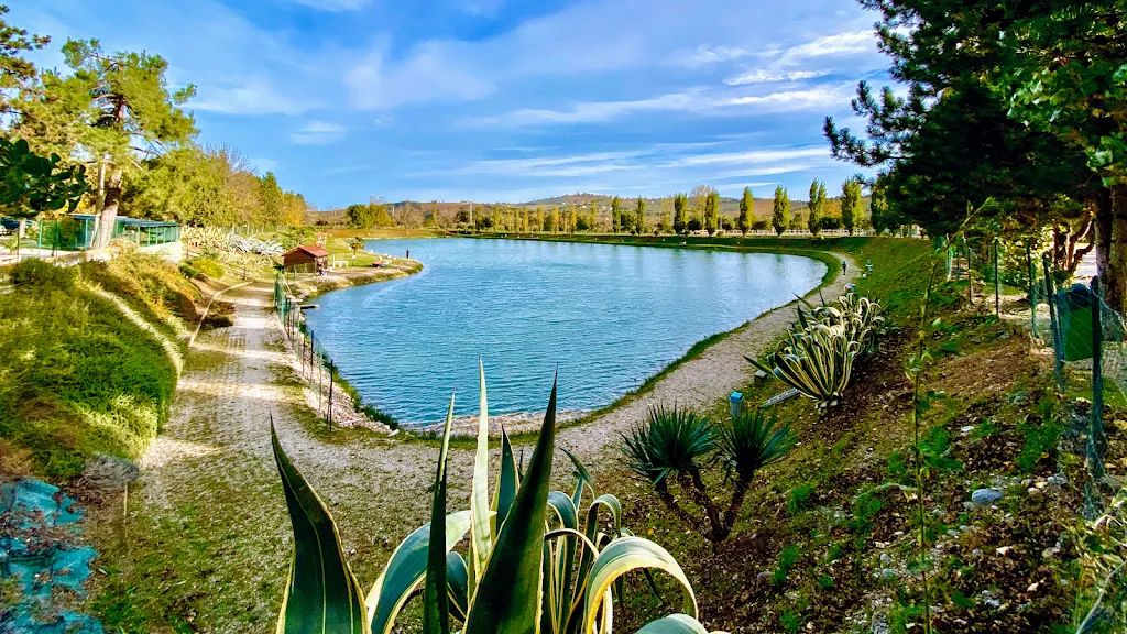 Lago Paradise_Mosciano Sant'Angelo_slider_image_3