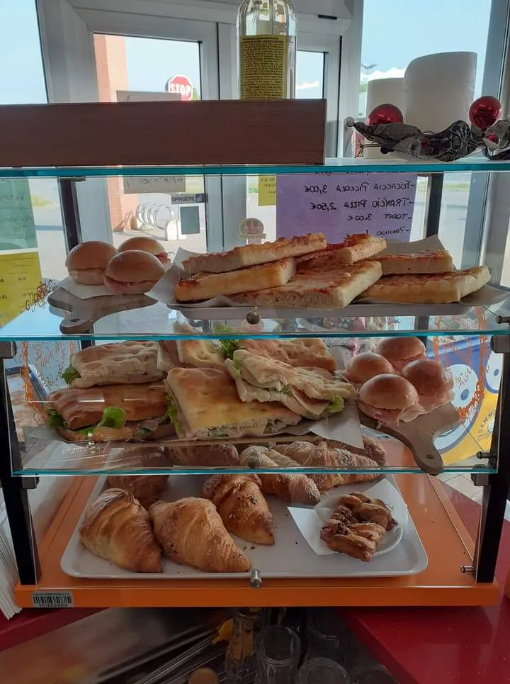 BAR IL SORRISO restaurant in Alseno