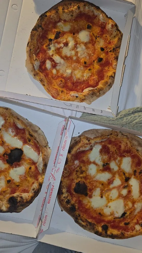 simona litrovnik_AndrèsRosa pizzeria_Alseno_review