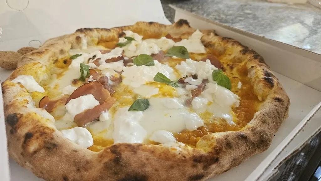 AndrèsRosa pizzeria_Alseno_slider_image_3