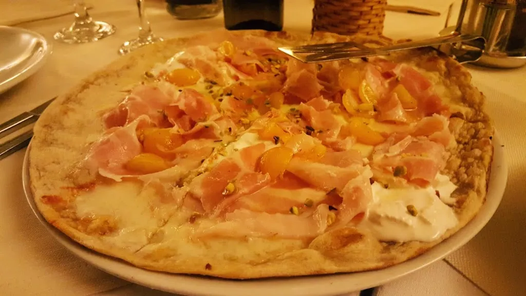 Danilo Terzoni_Nona Buca_Alseno_review