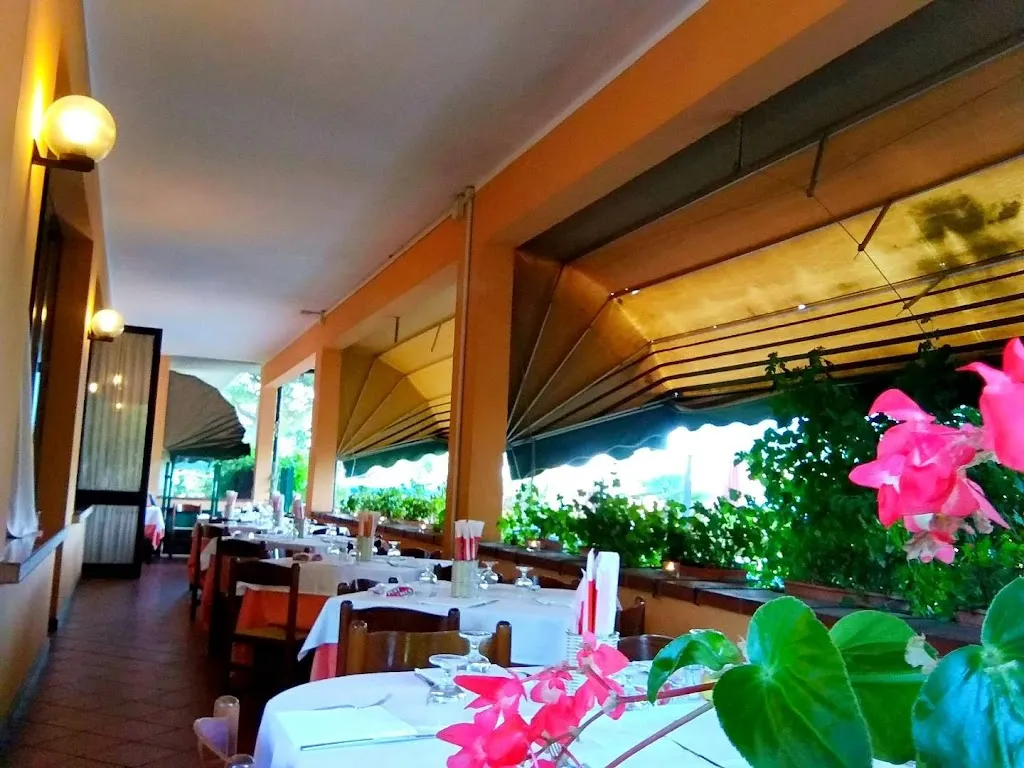 Ristotante Pizzeria La Noce_Albinea_slider_image_3