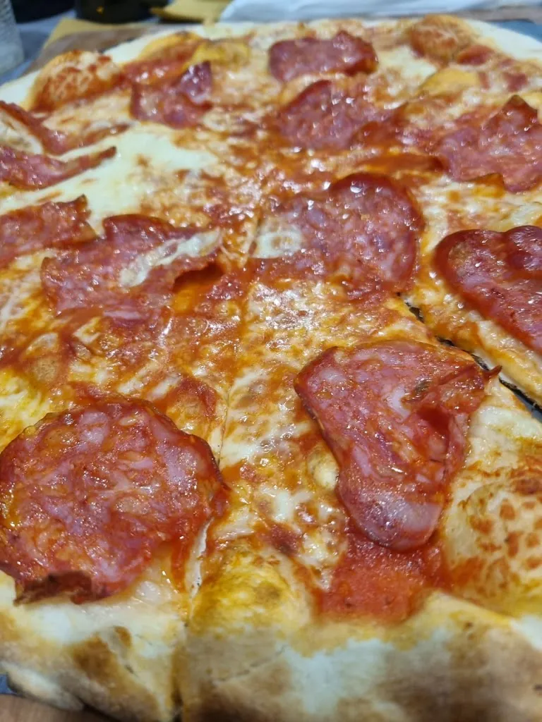 Antonella B_Pizzeria L'Angolo Arceto_Arceto_review